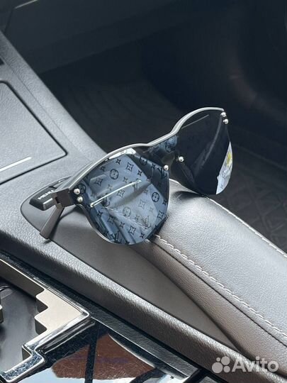 Louis Vuitton очки черные, мужские