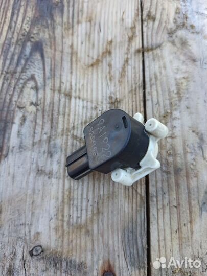 Датчик положения кузова Toyota