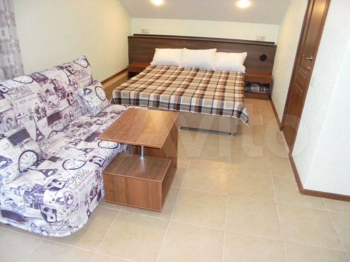 Комната 18 м² в 5-к., 2/3 эт.