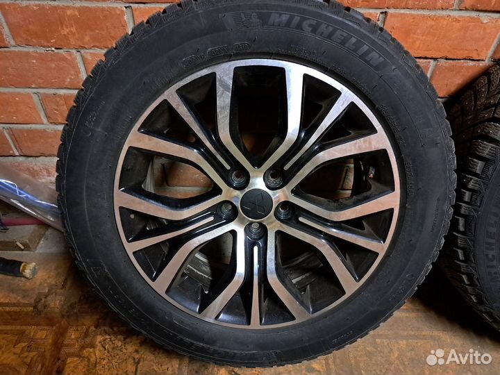 Шины michelin шип на родном литье на outlander