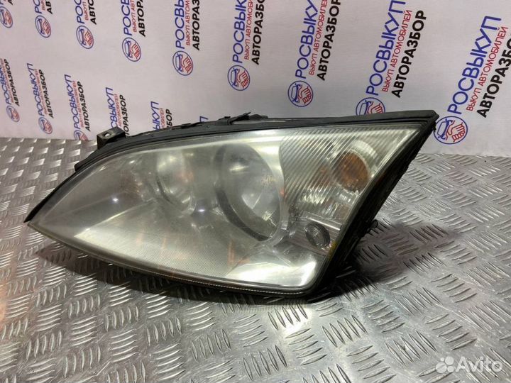 Фара левая Ford Mondeo 3