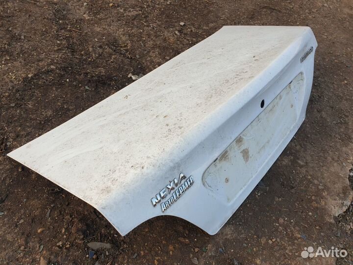 Крышка багажника daewoo nexia 150 n150 нексия бела