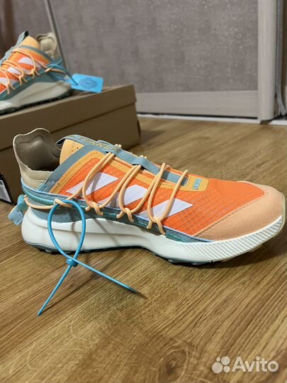 Кроссовки женские Adidas Terrex Voyager 21