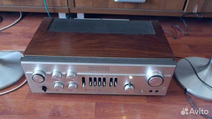 Усилитель luxman L-100