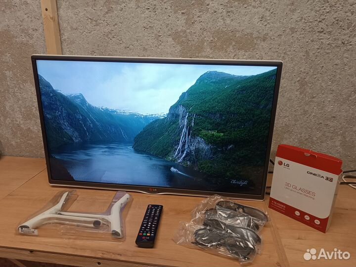 Продам телевизор LG 32lb628U 3D/Dvb-t2/HD