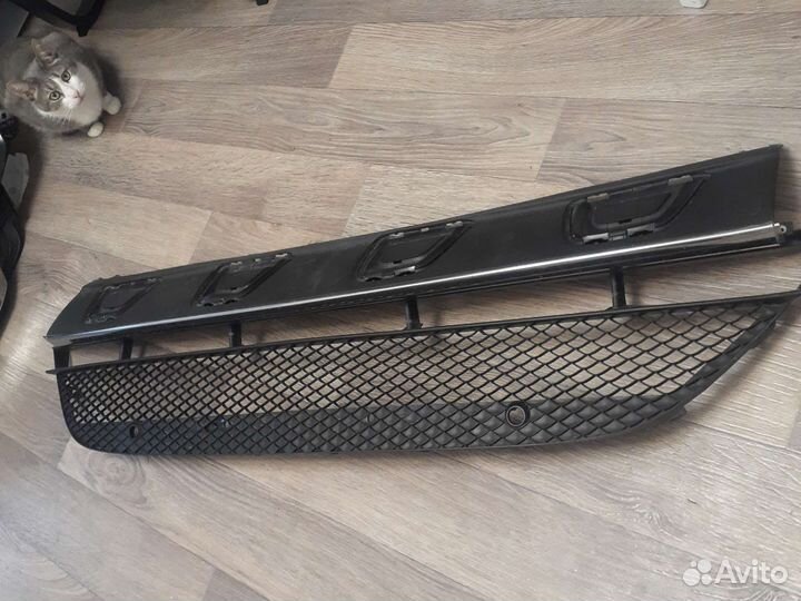 Решетка переднего бампера Mercedes GLC-klasse X253