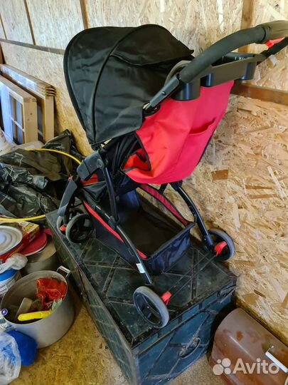 Прогулочная коляска