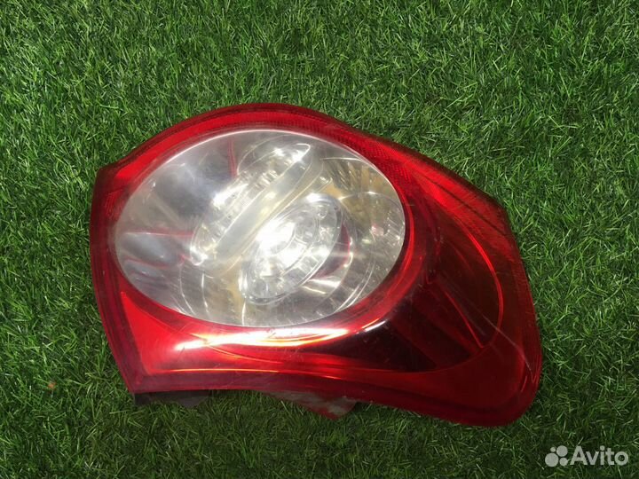 Фонарь задний левый Volkswagen Passat (B6)