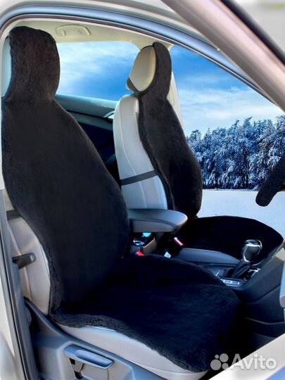 Меховые чёрные накидки