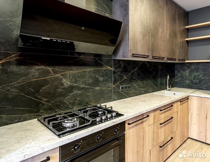 Практичный кухонный гарнитур от производителя