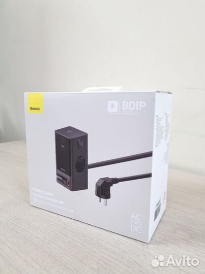 Сетевое зарядное устройство