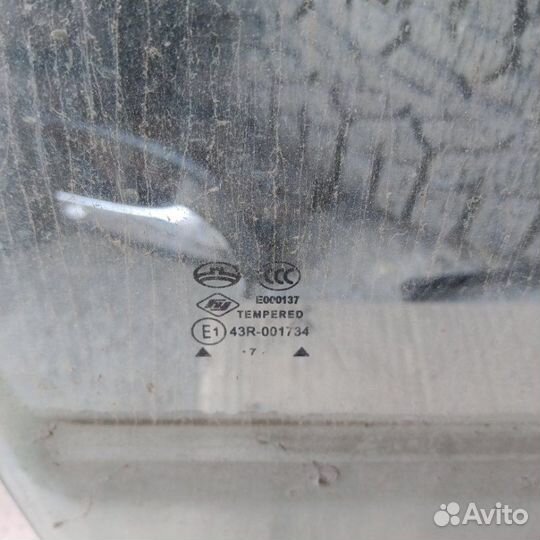 Стекло двери переднее правое Great Wall Safe