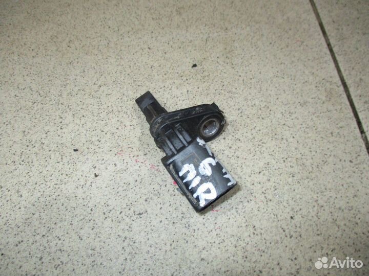 Датчик ABS передний правый VW Jetta 6 (1B)