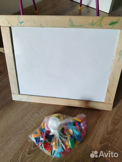 Доска с магнитными буквами