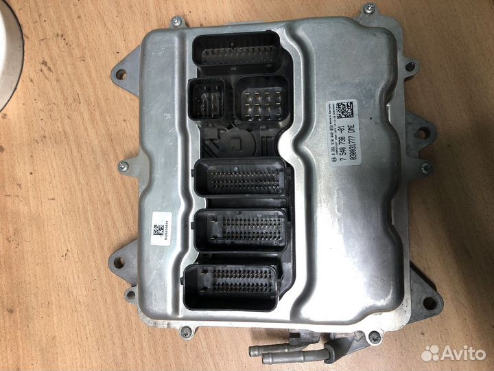 Блок управления двигателем n63n BMW