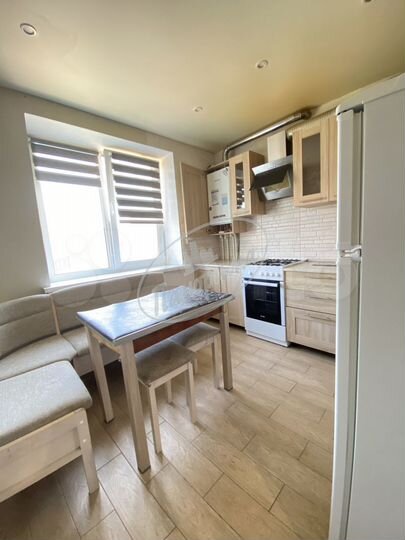 2-к. квартира, 46 м², 3/3 эт.