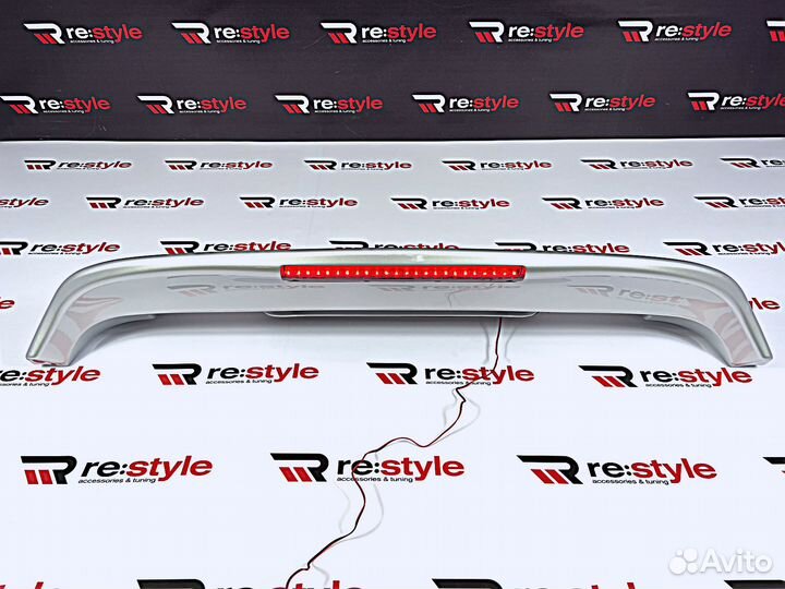 Спойлер Toyota Land Cruiser 100 Серебро