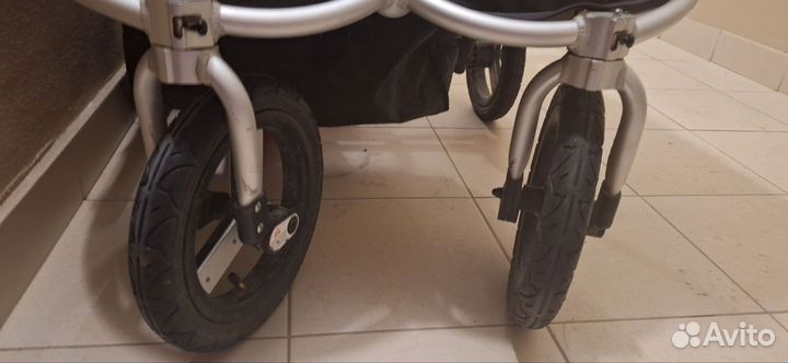 Коляска для двойни bumbleride indie twin