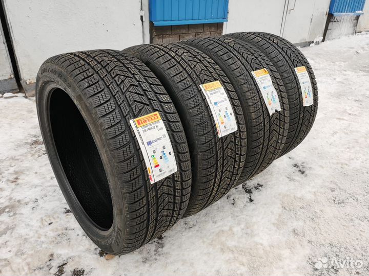 Pirelli Scorpion Winter 285/40 R22 и 325/35 R22 114V