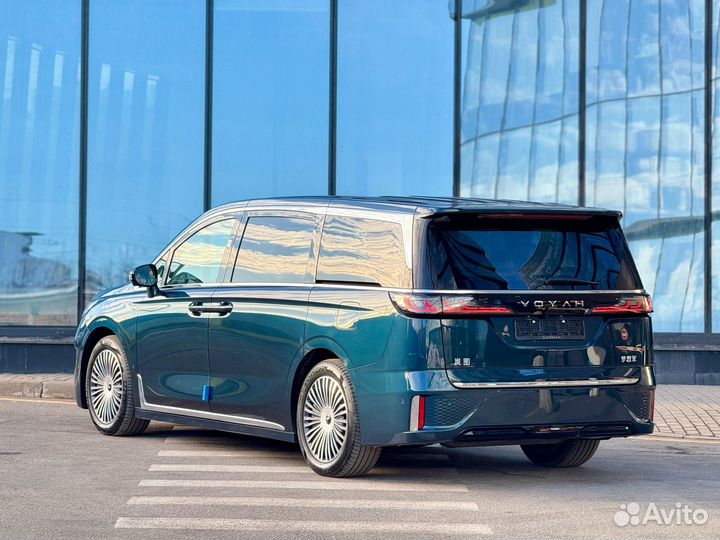 Voyah Dream 1.5 AT, 2025, 5 км