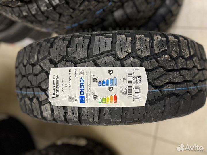 Nokian Tyres Outpost AT 235/75 R15