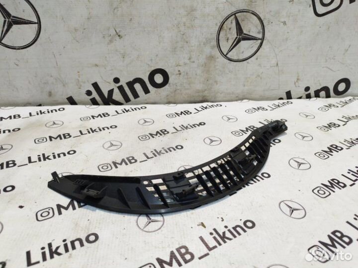 Накладка торпедо Mercedes S-Class W221