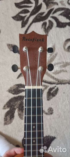 Гитара укулеле