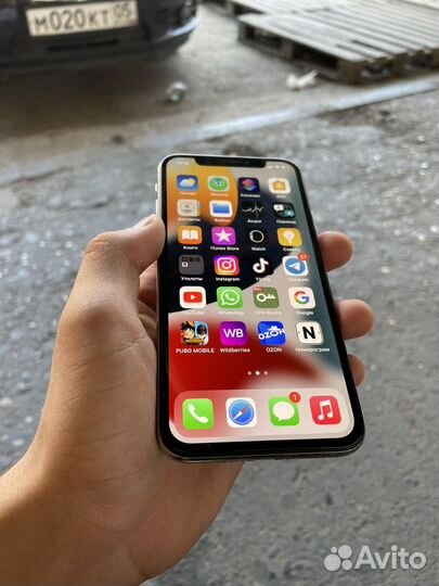 iPhone X