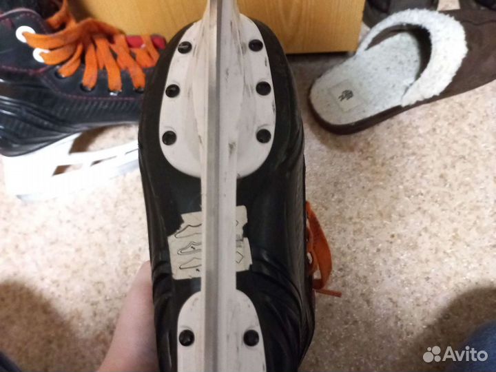 Хоккейные коньки bauer y13