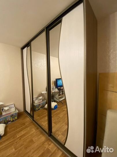 Шкаф купе с зеркалом бу