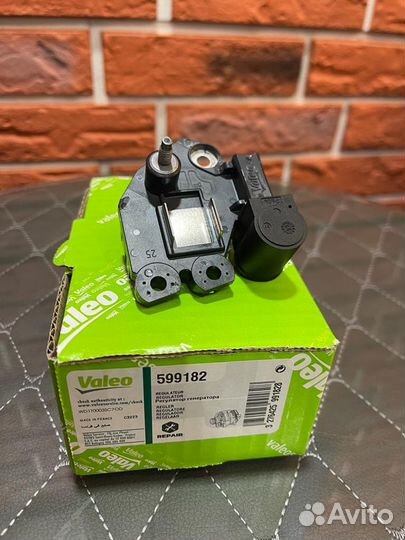 Регулятор напряжения Valeo 599182