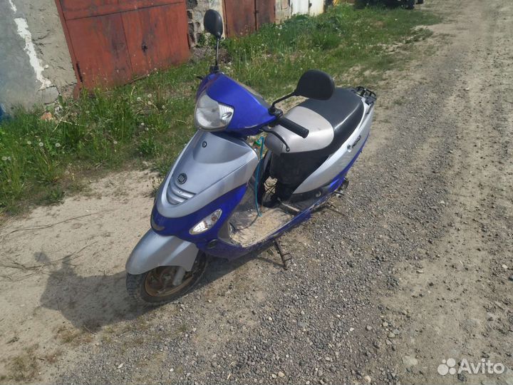 Продам скутер бм