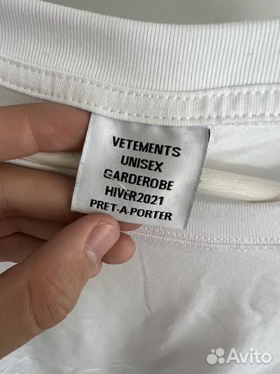 Футболка vetements