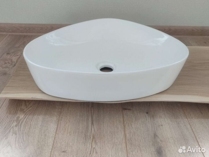 Раковина накладная
