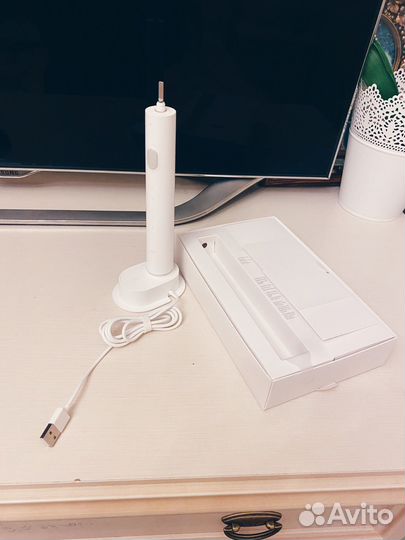 Умная электрическая зубная щетка Mi T500