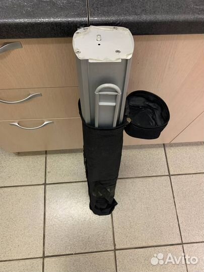 Мобильный стенд ролл ап