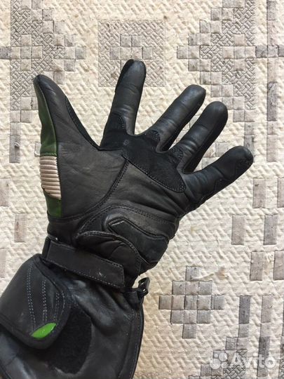 Туринговые мотоперчати Buse