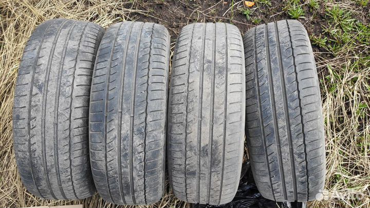 Michelin Primacy HP 215/60 R16