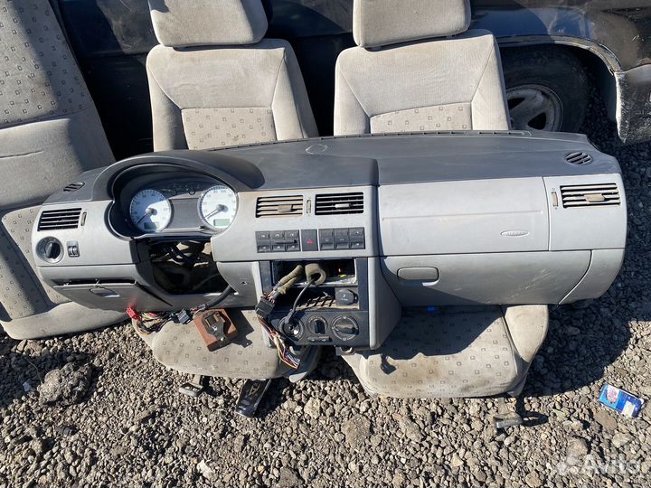 Сидение комплект на Volkswagen Pointer