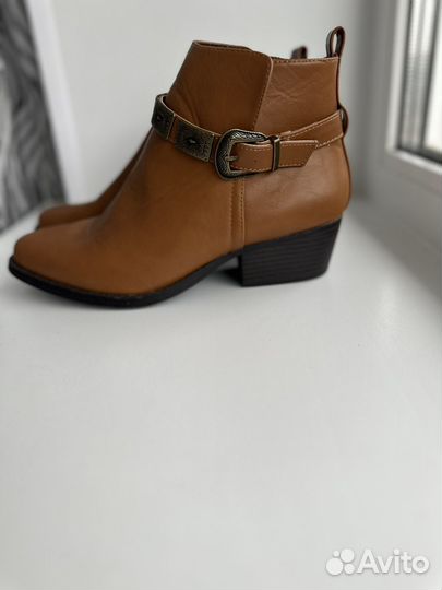 Ботинки женские осенние р38