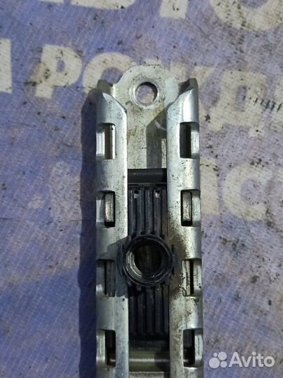 Механизм регулировки ремня безопасности Ваз Лада