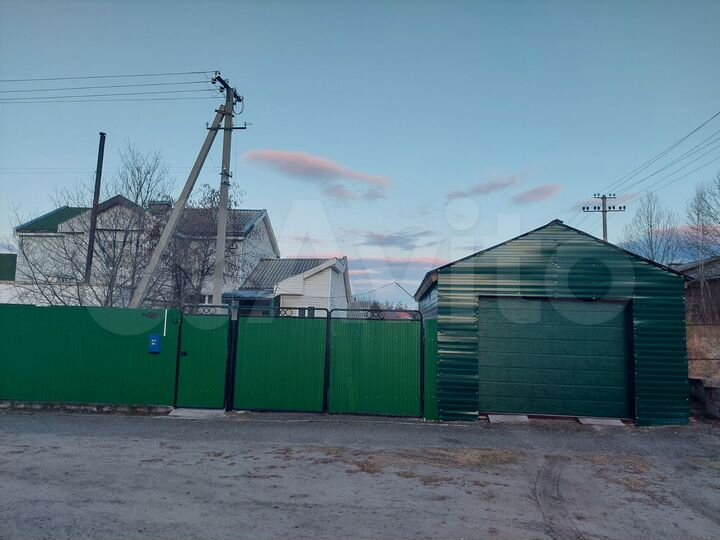 Коттедж 108 м² на участке 9 сот.