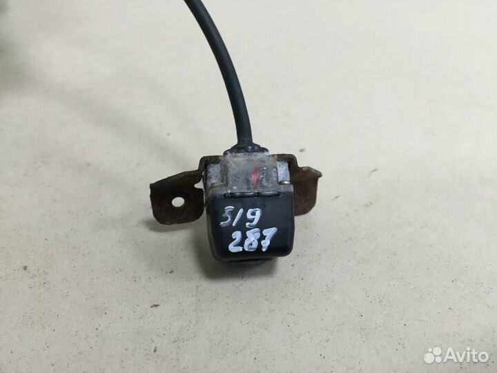 Б/У Камера заднего вида 957902S012 Hyundai-KIA