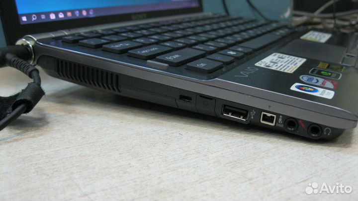 Ноутбук Sony Vaio PCG-6Y8P
