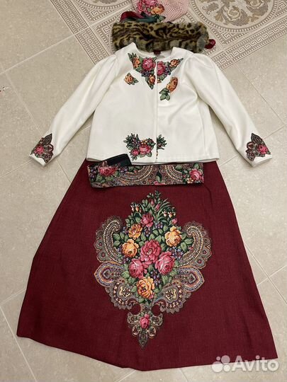 Костюм на выступления для девочки 6/8 лет