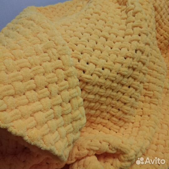 Солнечный плюшевый плед 140*200 ручной работы