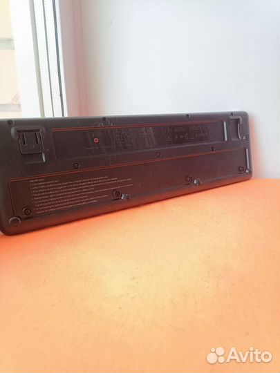 Беспроводная клавиатура logitech