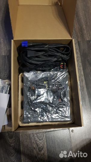 Продам блок питания corsair tx850m