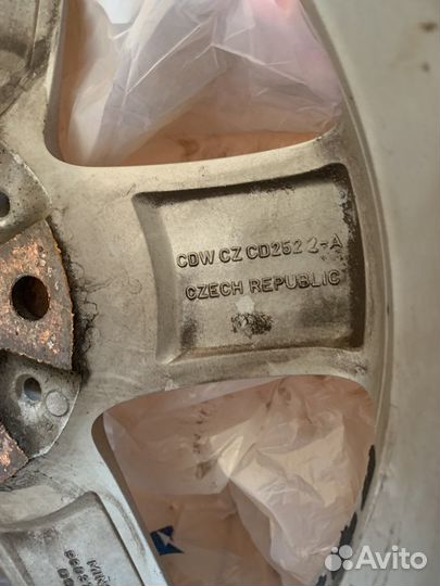 R16 Continental ContiWinterContact TS 830 P 205/60, PCD 5x120 DIA 72.6