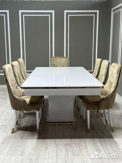 Столы и стулья. в наличии